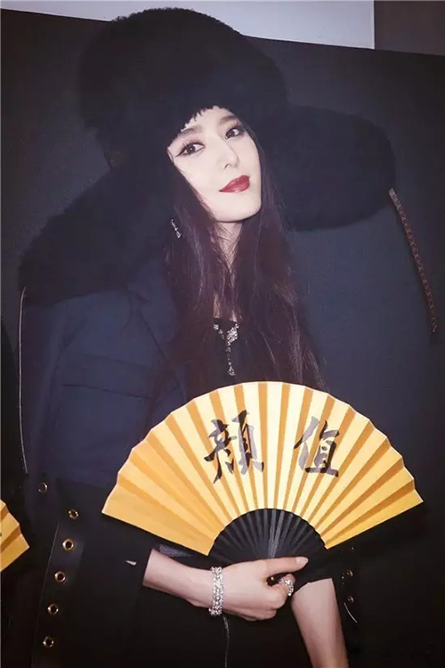 冬天帽子與發(fā)型怎么搭？保持不亂有絕招